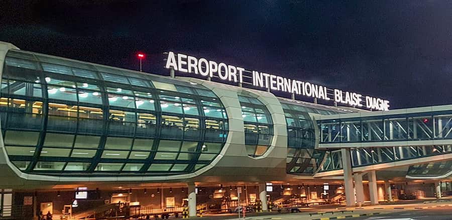 aeroport_international_blaise_diagne-900